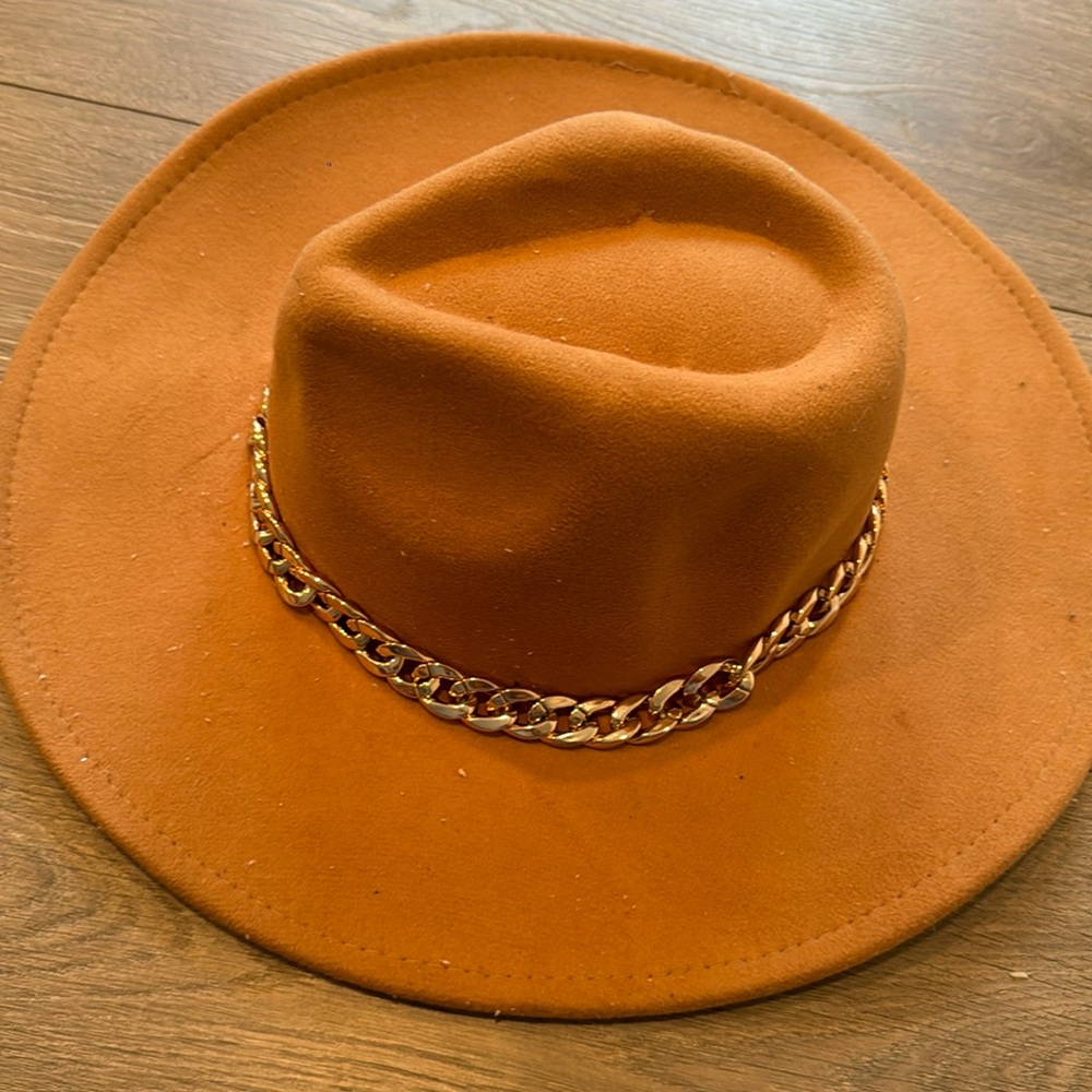 Wool Brown Hat CHAIN MISSING